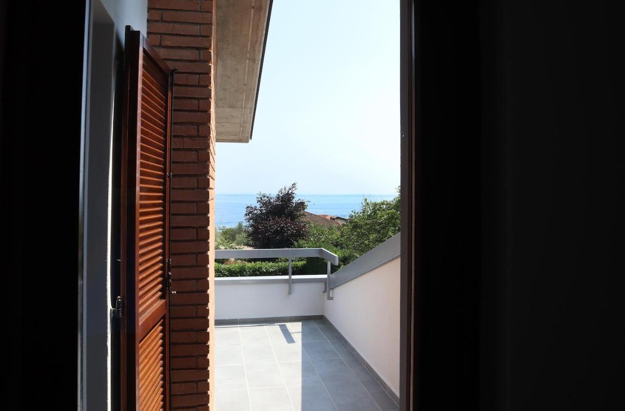 Villa Al Porto Moniga del Garda Екстериор снимка